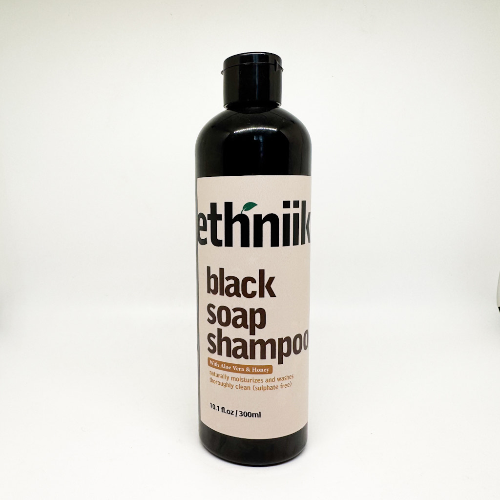 Black Soap Shampoo Moisturizes and Washes your hair thoroughly clean… naturally (Sulphate free) With Black Soap and Honey 10.1 fl. oz (300ml)